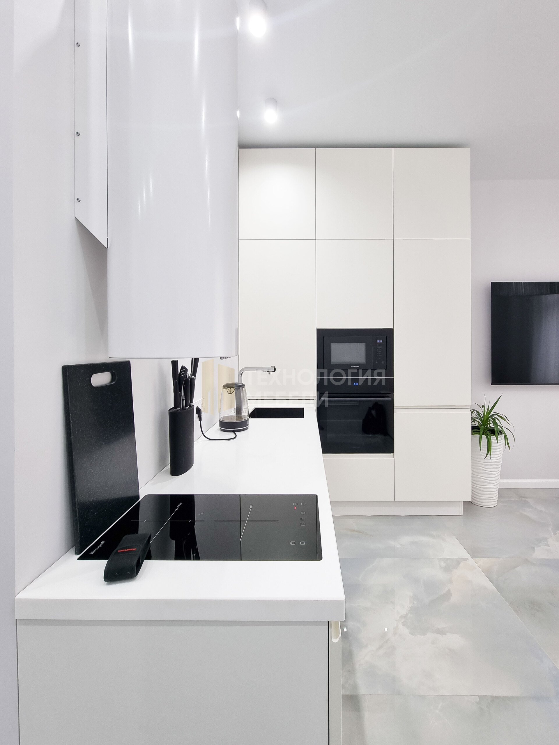 М/10 «Белый минимализм» 